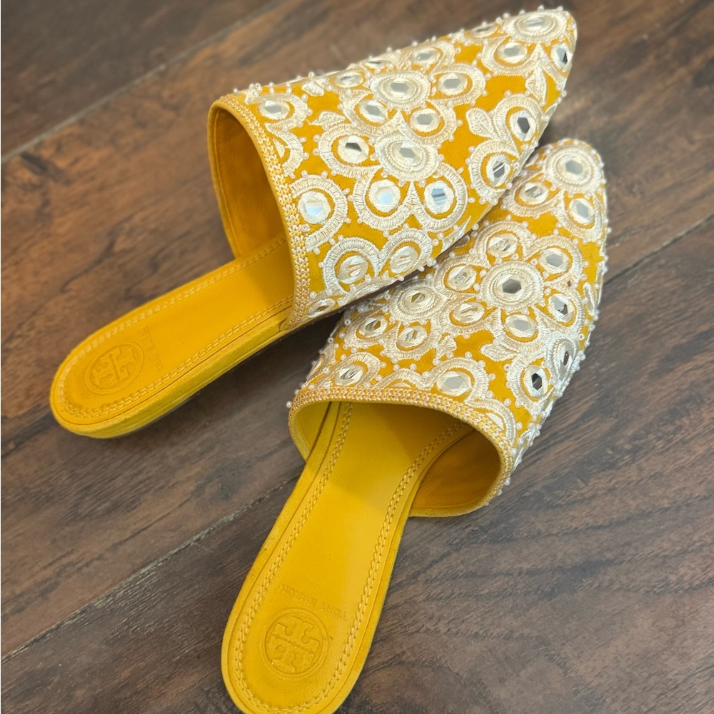 Tory Burch Elora Mirrored Pointed Toe Flat Slide Sandals - Picture 5 of 13